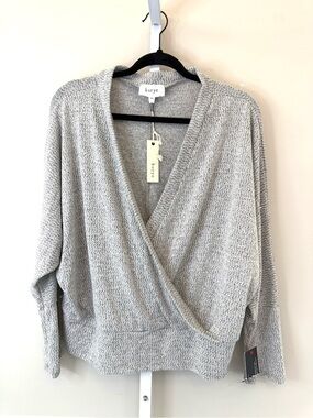 Korye Gray Wrap Sweater V-Neck Textured Knit Dolman Sleeve NWT XL